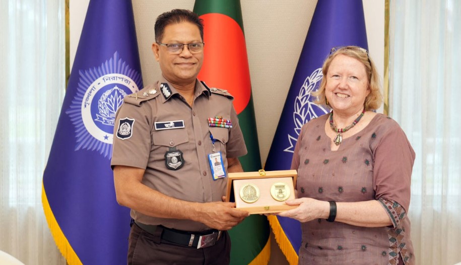 আইজিপির সঙ্গে ইউনেস্কো প্রতিনিধিদলের সাক্ষাৎ