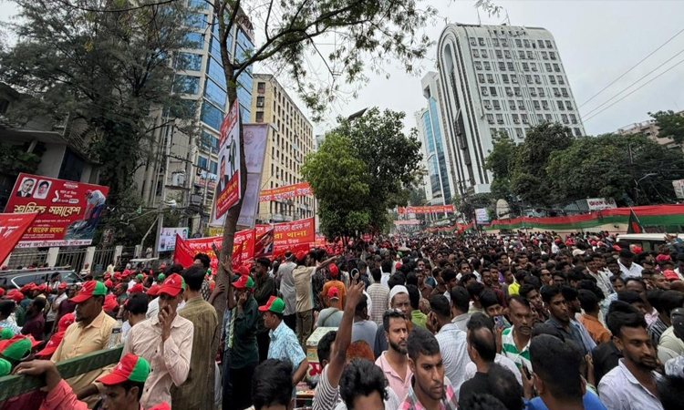 নয়াপল্টনে শ্রমিক দলের সমাবেশ শুরু, বক্তব্য দেবেন প্রধানমন্ত্রী 