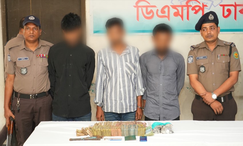 রাজধানীর ডি মাজেন্ড গীর্জায় সংঘটিত দস্যুতার ঘটনায় আলামতসহ গ্রেফতার ৩