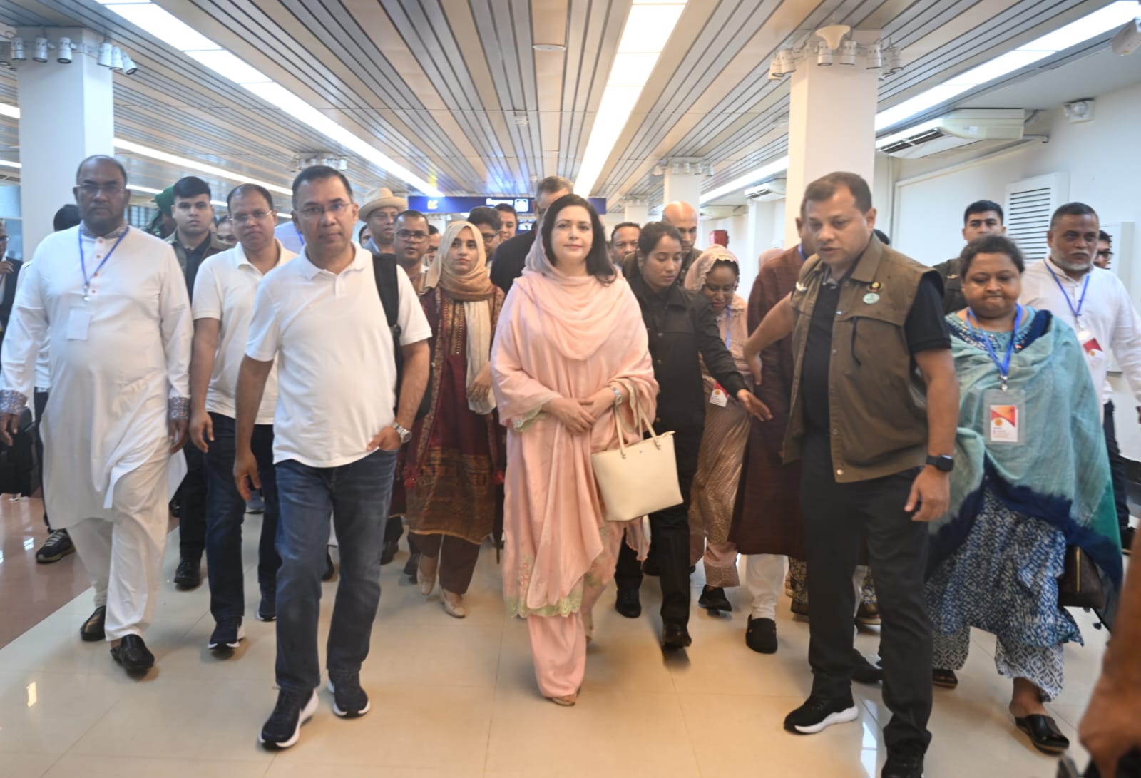 সিলেটে পৌঁছেছেন প্রধানমন্ত্রী তারেক রহমান