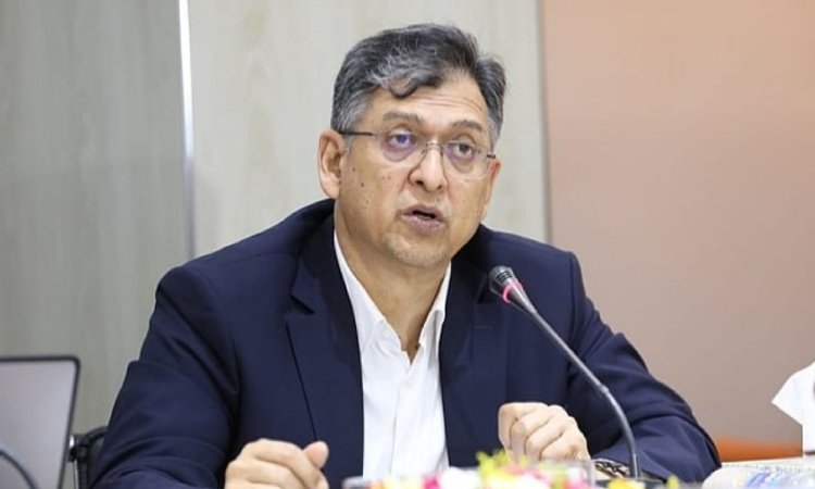 দায়িত্বে অবহেলায় পুলিশ সদস্যদের বিরুদ্ধে কঠোর ব্যবস্থার হুঁশিয়ারি স্বরাষ্ট্রমন্ত্রীর