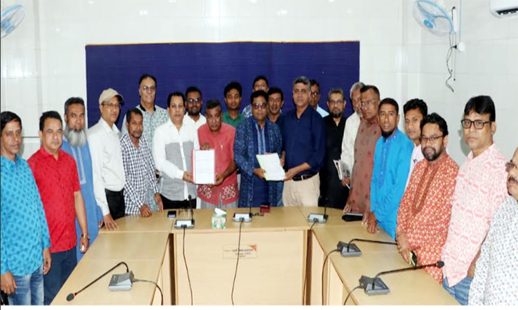 খুলনা প্রেসক্লাবের নবনির্বাচিত কমিটির দায়িত্ব গ্রহণ
