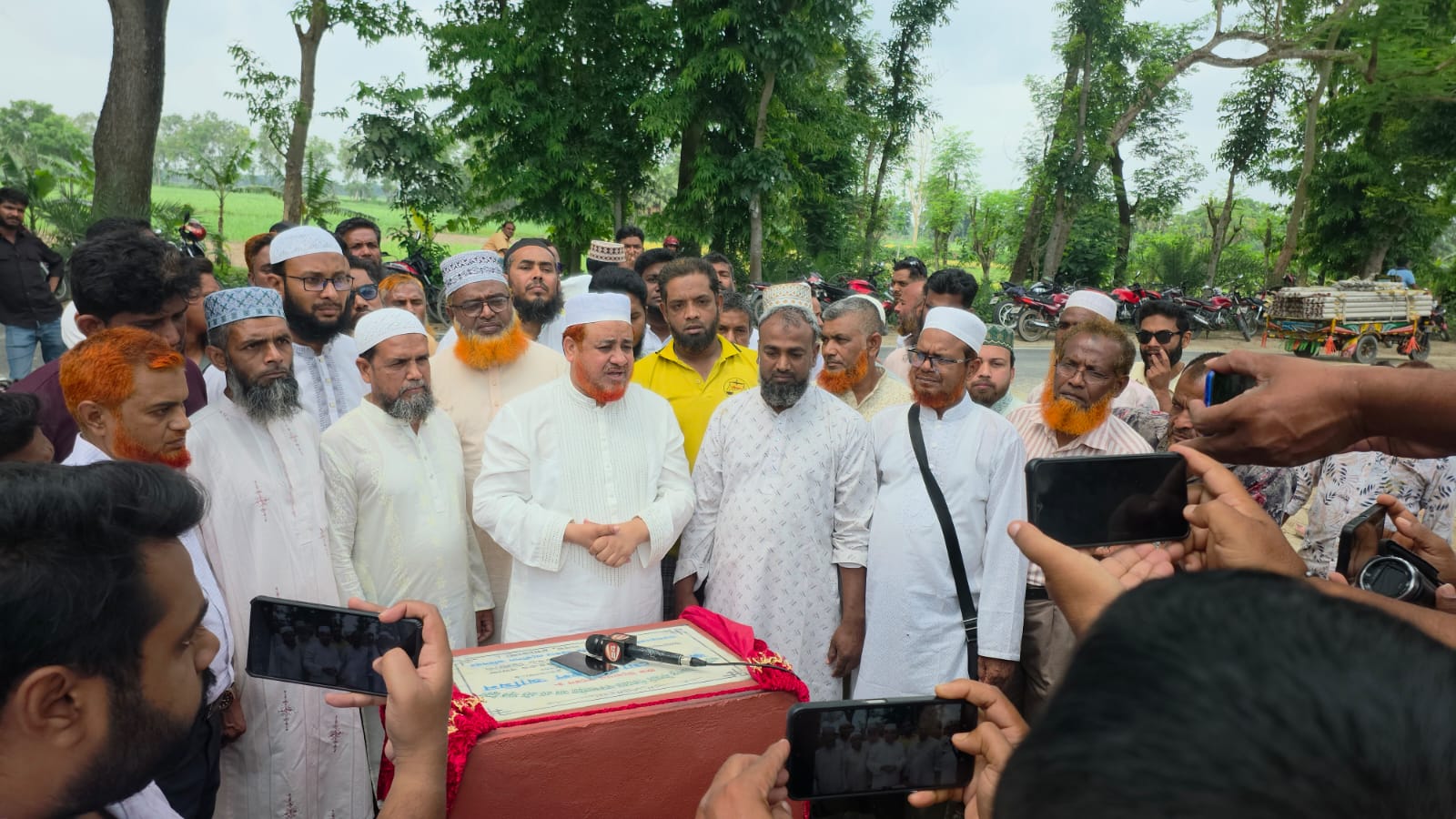 চুয়াডাঙ্গার দর্শনায় সড়ক উন্নয়ন কাজের উদ্বোধন