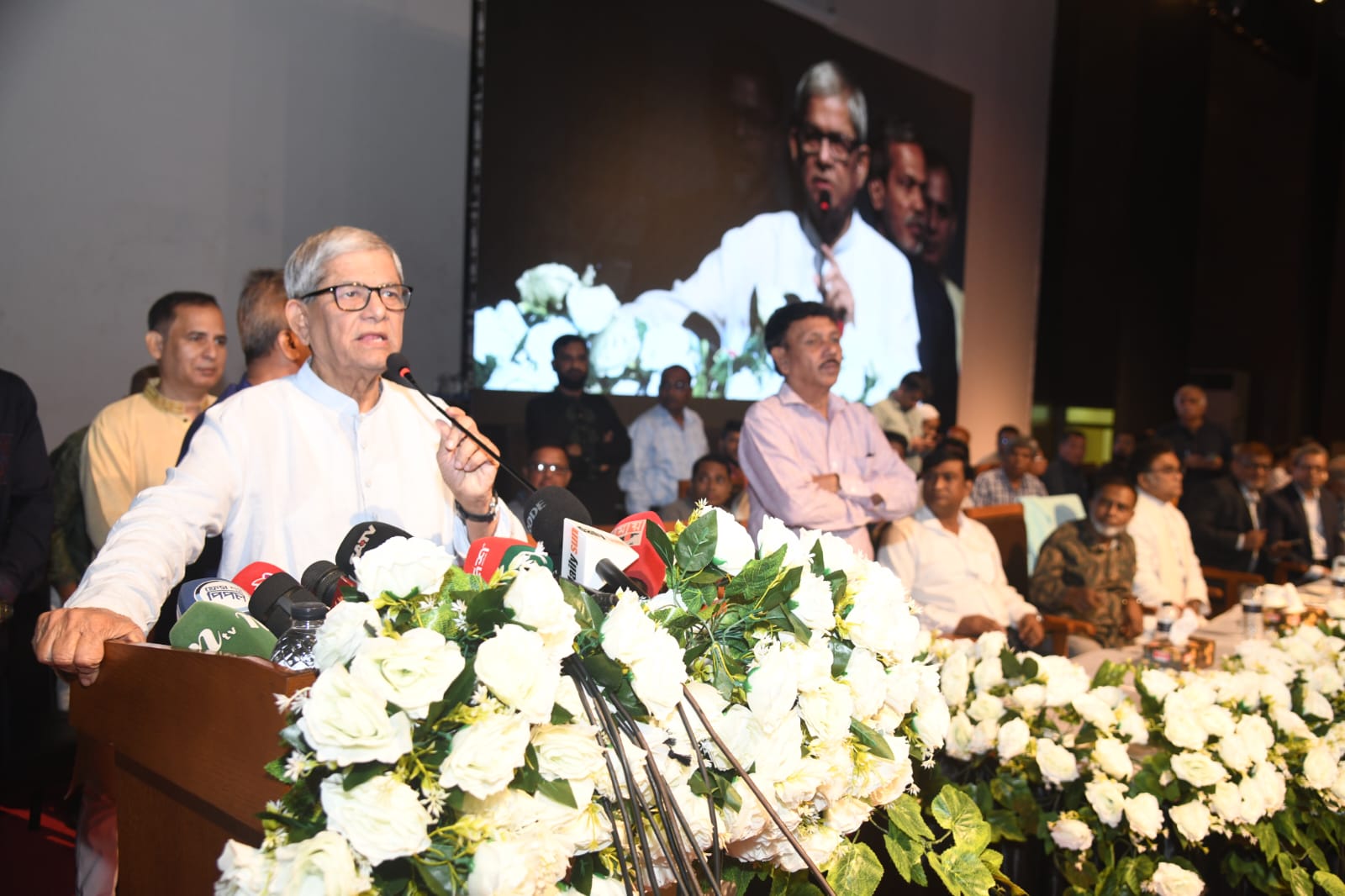 জিয়াউর রহমানের কর্ম নিয়ে গবেষণা বাড়াতে হবে : মির্জা ফখরুল