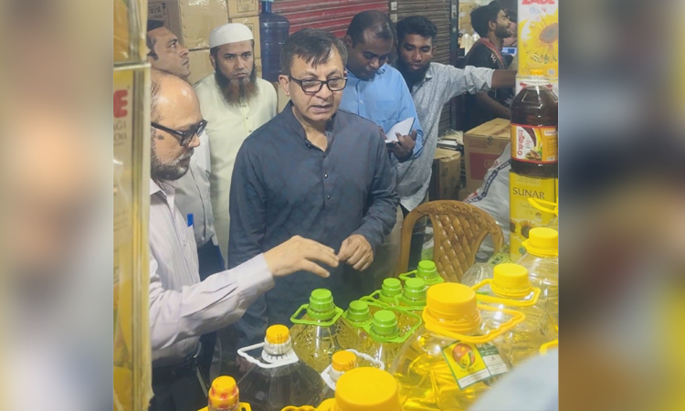 ভোজ্যতেলের সরবরাহ পরিস্থিতি স্বাভাবিকের পথে: বাণিজ্যমন্ত্রী