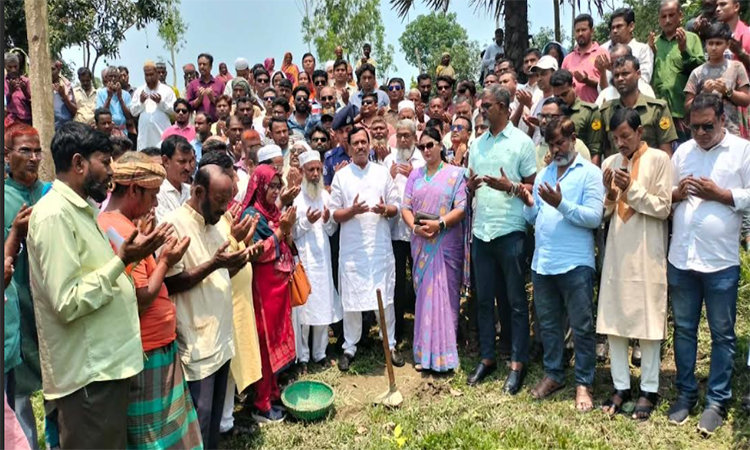 মানিকগঞ্জে খাল খনন কর্মসূচির উদ্বোধন করলেন এমপি জিন্নাহ