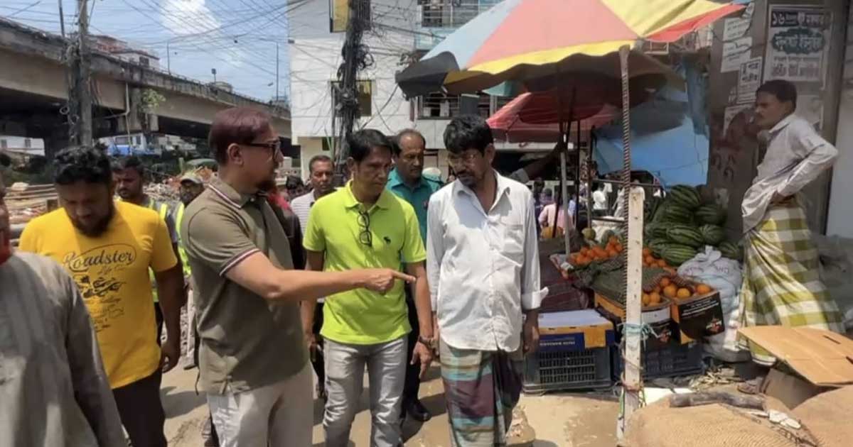 যত্রতত্র ময়লা ফেললে ফের জলাবদ্ধতা সৃষ্টি হবে: চসিক মেয়র 