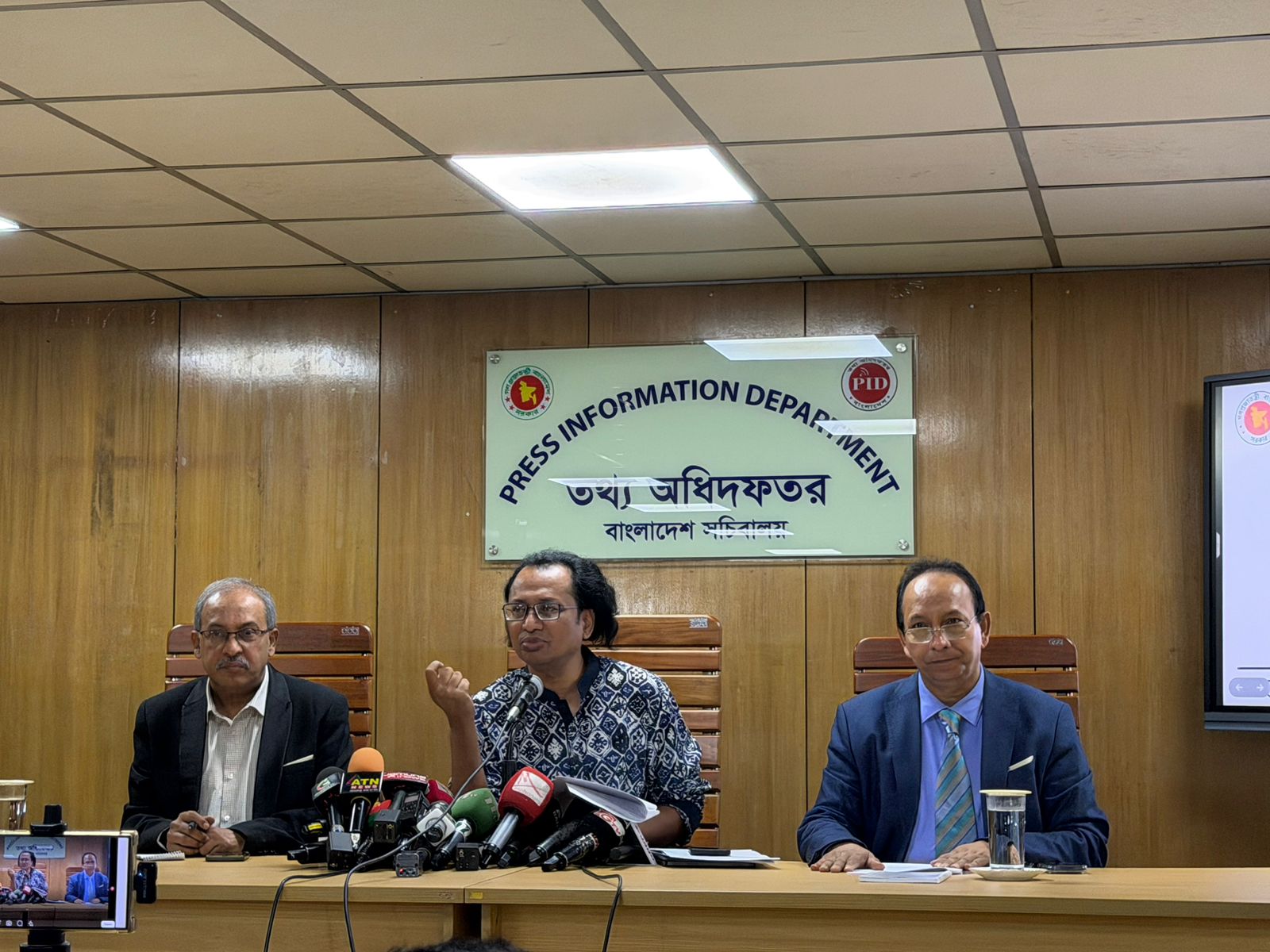 বছরের শেষ দিকে স্থানীয় সরকার নির্বাচন শুরু হবে: তথ্য ও সম্প্রচার উপদেষ্টা