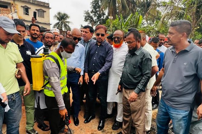 নগরীর জলাবদ্ধতা কমাতে সমন্বিত উদ্যোগের নির্দেশ চসিক মেয়রের