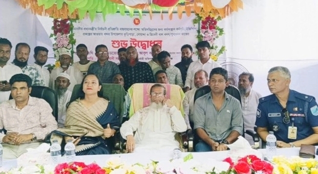 নারায়ণগঞ্জে কুড়িপাড়া খাল পুনঃখনন কাজের উদ্বোধন 