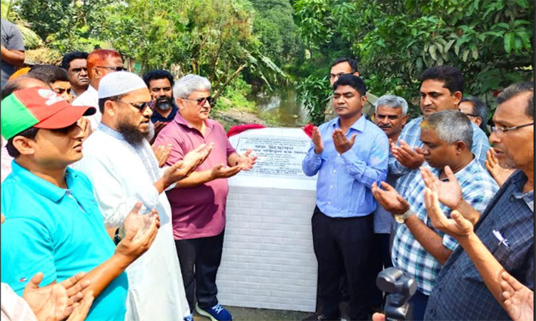 রাজশাহীর পবায় খাল পুনঃখনন কাজের  উদ্বোধন