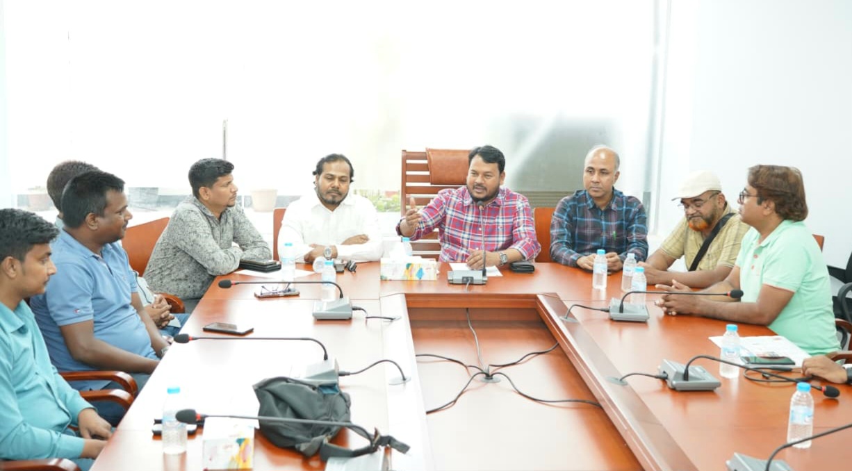 রাজশাহী সাংবাদিক ইউনিয়নের সঙ্গে রাসিক প্রশাসকের মতবিনিময়