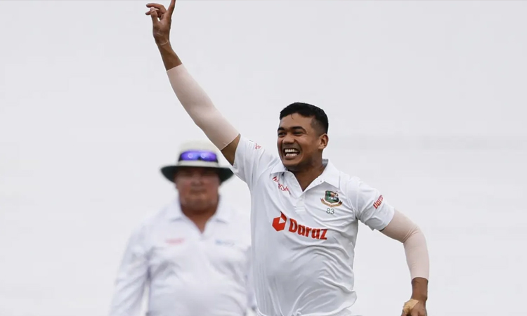 তাসকিনের হাফ-সেঞ্চুরি