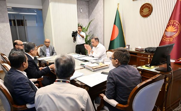 লবণচাষিদের জীবনমান উন্নয়নে প্রধানমন্ত্রীর সভাপতিত্বে বৈঠক অনুষ্ঠিত