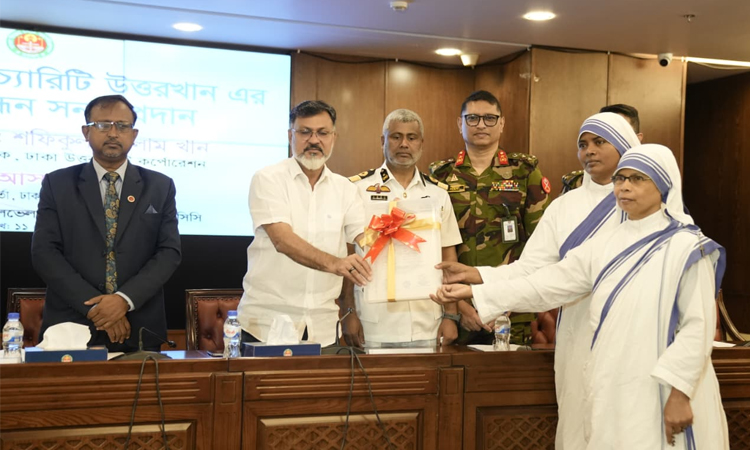 উত্তরখানের ৫৬ জন দুঃস্থ-অসুস্থ রোগীর জন্মনিবন্ধন পেতে সহায়তায় দিচ্ছে ডিএনসিসি