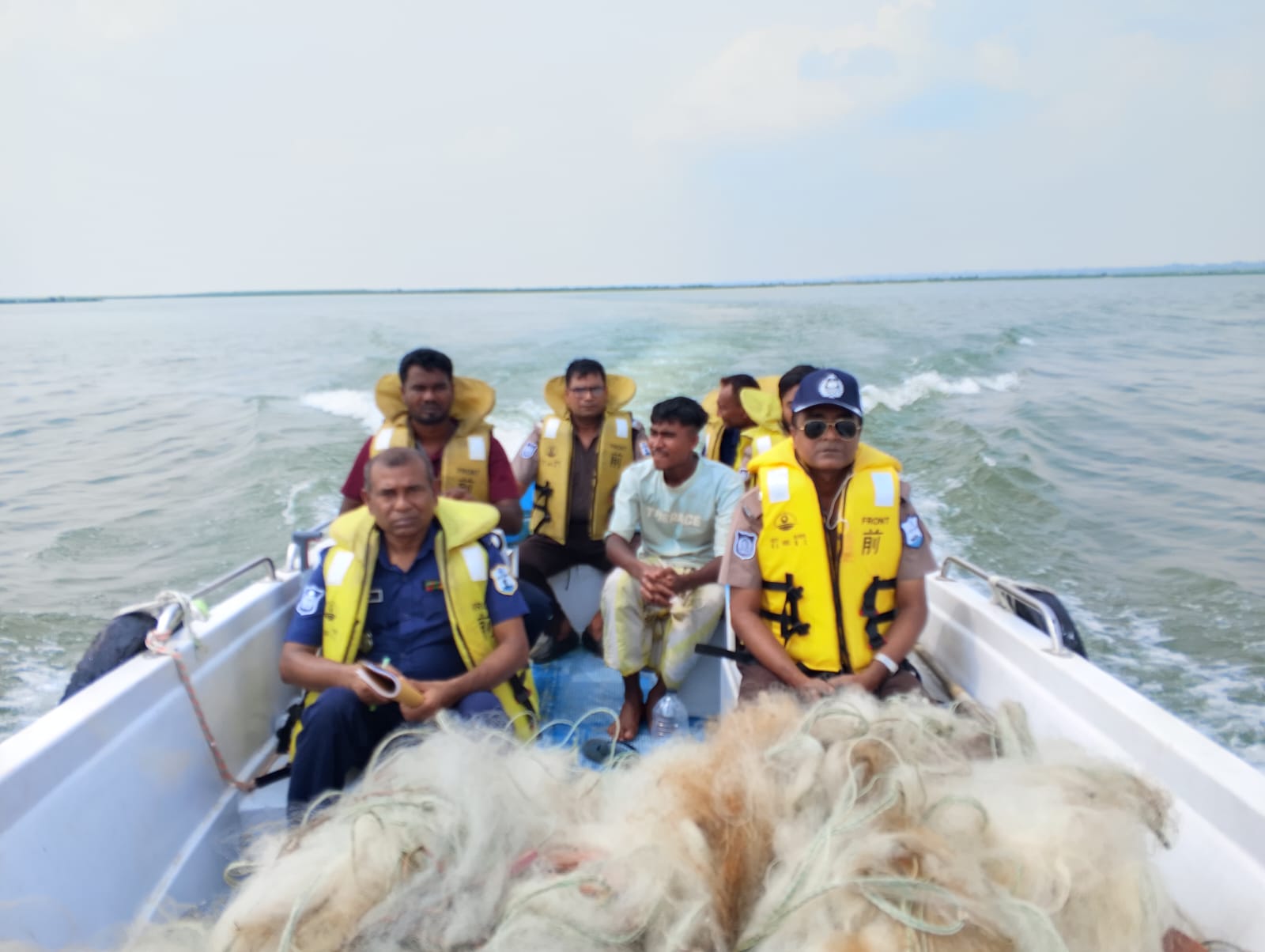রাজবাড়ীতে এক লাখ মিটার কারেন্ট জাল উদ্ধার, ১ জন আটক