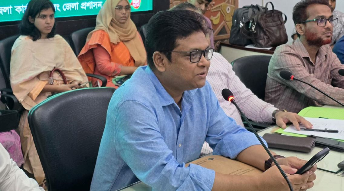 পরিবেশ সংরক্ষণে নাগরিকদের ব্যক্তিগত সচেতনতার ওপর জোর দিয়েছেন গাজীপুরের ডিসি