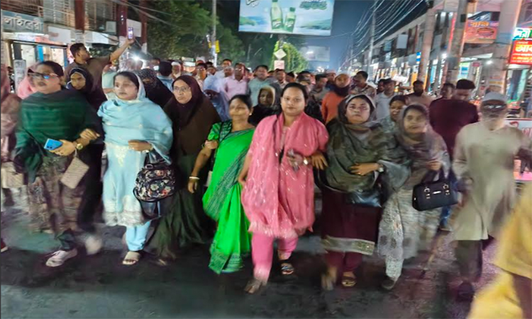 পদ্মা ব্যারাজ প্রকল্প অনুমোদনে রাজবাড়ীতে আনন্দ মিছিল