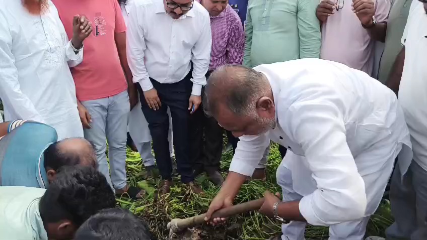 গোপালগঞ্জে খাল খনন কর্মসূচির উদ্বোধন
