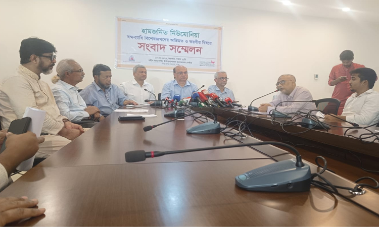 আগামী তিন থেকে চার সপ্তাহের মধ্যে হামের প্রকোপ কমে যাওয়ার আশা চিকিৎসকদের