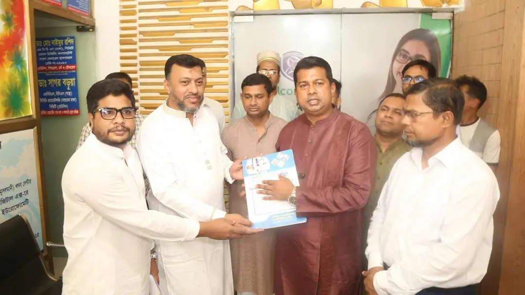 চট্টগ্রামে হামে আক্রান্ত শিশু জয়া’র পাশে জেলা প্রশাসক, বকেয়া বিল মওকুফ