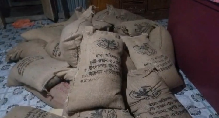 পটুয়াখালীতে জেলেদের বরাদ্দকৃত ৭৮০ কেজি চাল উদ্ধার