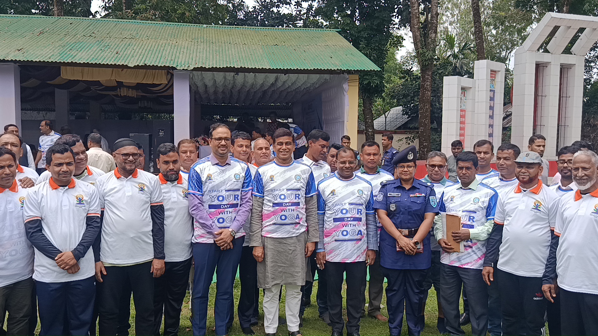 ভারতীয় হাই কমিশনের উদ্যোগে পঞ্চগড়ে ইয়োগা রান-আপ