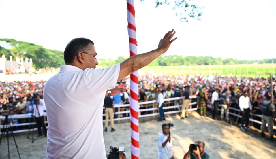 সরকারের নির্বাচনি অঙ্গীকার বাস্তবায়নে বাধাসৃষ্টির ষড়যন্ত্র রুখে দেবে জনগণ : প্রধানমন্ত্রী 