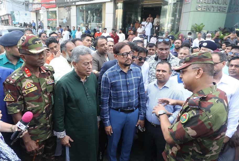 জলাবদ্ধতা নিরসন করে চট্টগ্রামবাসীর কষ্ট দূর করাই এই মুহূর্তে সর্বোচ্চ অগ্রাধিকার: আমির খসরু