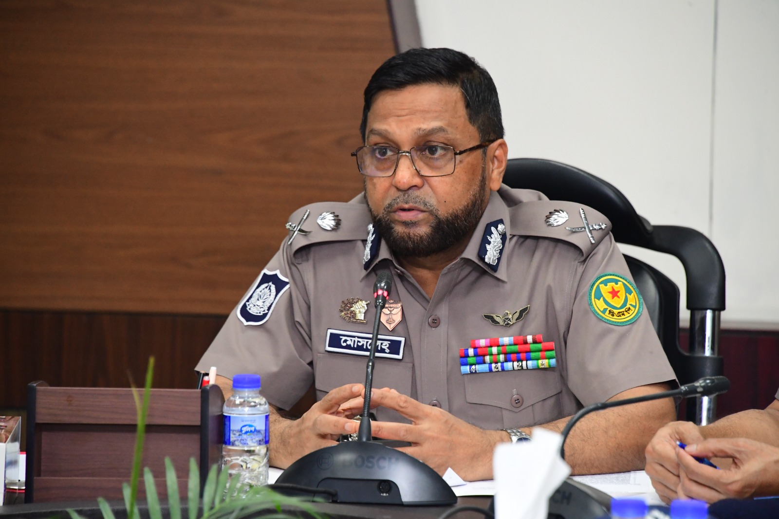 ঈদযাত্রায় সব সংস্থাকে সমন্বিতভাবে দায়িত্ব পালনের অনুরোধ ডিএমপি কমিশনারের  
