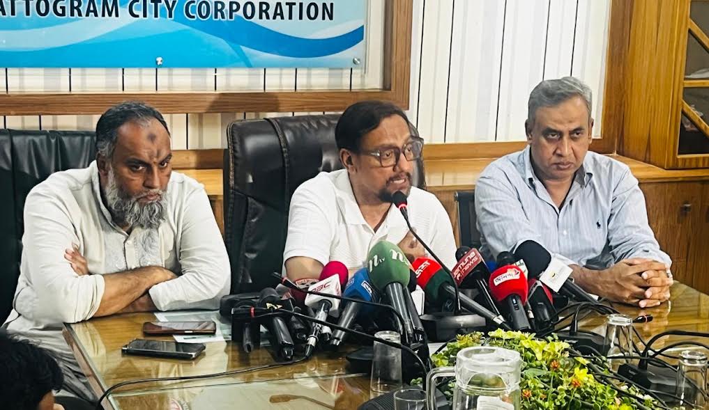 গ্রাফিতি মোছার অভিযোগ ভিত্তিহীন : চসিক মেয়র ডা. শাহাদাত