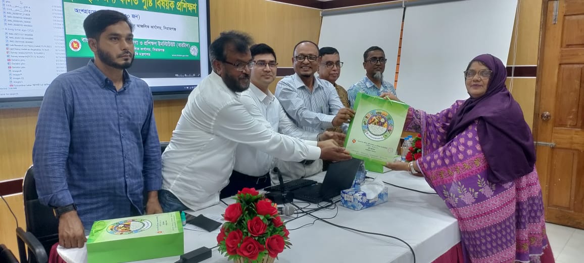 সিরাজগঞ্জে ফলিত পুষ্টি বিষয়ে প্রশিক্ষণ কর্মশালা 