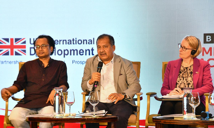গণমাধ্যম কমিশন গঠনের প্রক্রিয়ায় সরকার একক সিদ্ধান্ত চাপিয়ে দেবে না : তথ্যমন্ত্রী