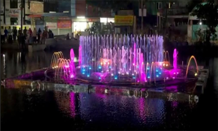 বরিশালে মিউজিক্যাল ফোয়ারার উদ্বোধন