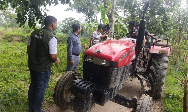 মনোহরদীতে নদী পাড়ের বালু কাটার দায়ে জরিমানা ও কারাদণ্ড