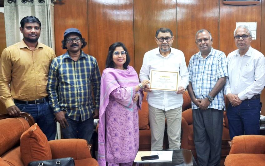 স্বাস্থ্যমন্ত্রীর সঙ্গে প্রজ্ঞা ও আত্মা’র প্রতিনিধি দলের সাক্ষাৎ 