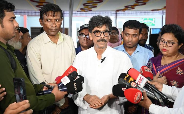 কৃষকের টেকসই উন্নয়নে সর্বোচ্চ চেষ্টা করছে সরকার : মৎস্য ও প্রাণিসম্পদ মন্ত্রী