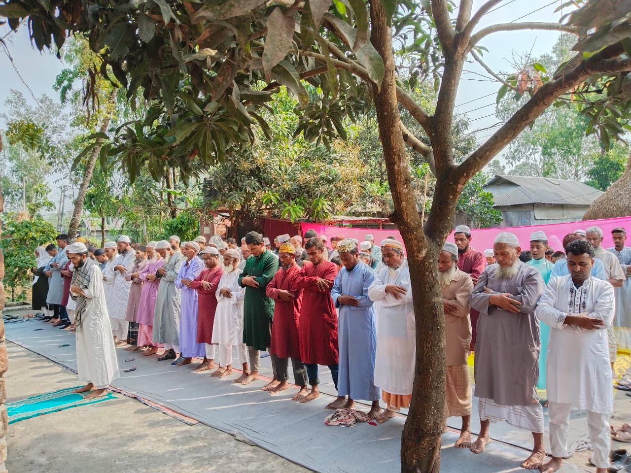 কালীগঞ্জের তিন গ্রামে ঈদ উদযাপন