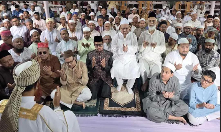 চট্টগ্রামে ঈদের জামাত অনুষ্ঠিত
