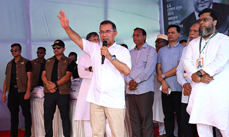 ময়লা-আবর্জনা অপসারণে নগরবাসীকে সচেতন হওয়ার আহ্বান প্রধানমন্ত্রীর