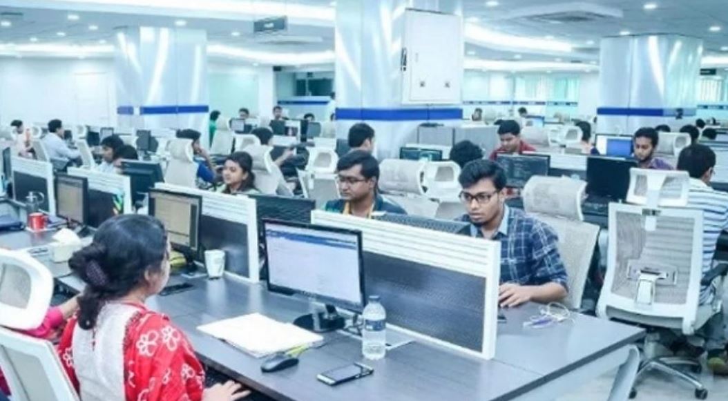 ঈদের ছুটি শেষে অফিস খুলছে কাল