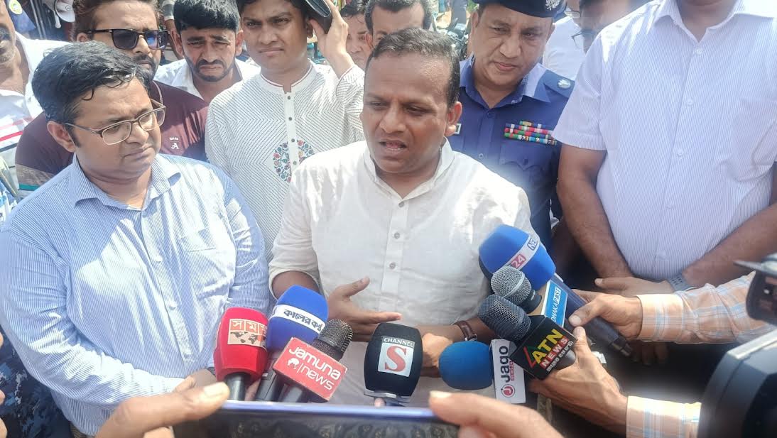নৌযানের কারণে মানুষের ভোগান্তি মেনে নেব না : নৌ পরিবহন প্রতিমন্ত্রী