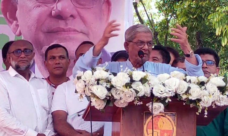 বিএনপির নেতাকর্মীদের জনগণের আস্থার প্রতিদান দিতে হবে : মির্জা ফখরুল