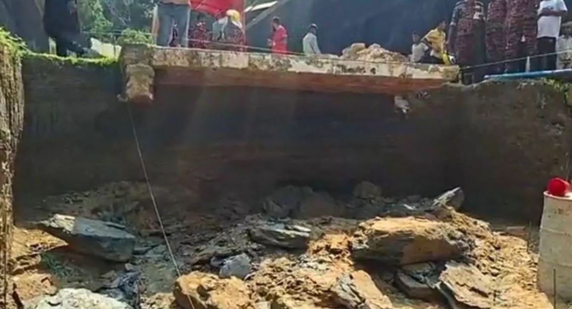 কক্সবাজারে মাটিচাপায় ২ শ্রমিকের মৃত্যু