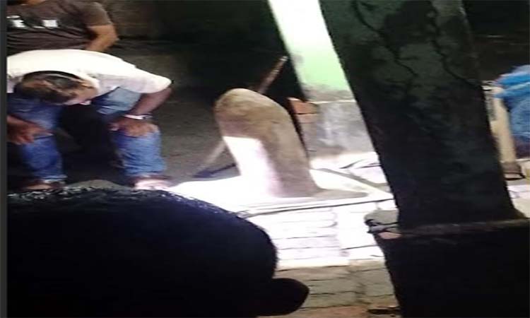 সাতক্ষীরার তালায় সীমানা পিলারসহ আটক ৪ 
