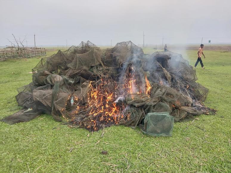কিশোরগঞ্জে ৫ লাখ টাকার অবৈধ জাল ধ্বংস 