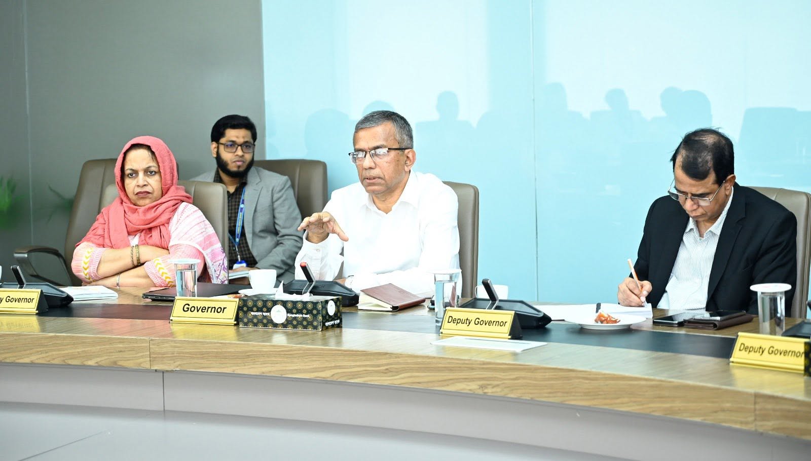 ব্যাংক খাতে সংস্কার ও সুশাসন প্রতিষ্ঠায় বাংলাদেশ ব্যাংক কাজ করছে: গভর্নর