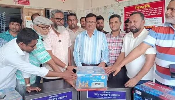 মাগুরা সদর হাসপাতালে আইপিএস উপহার দিলেন এমপি মনোয়ার 