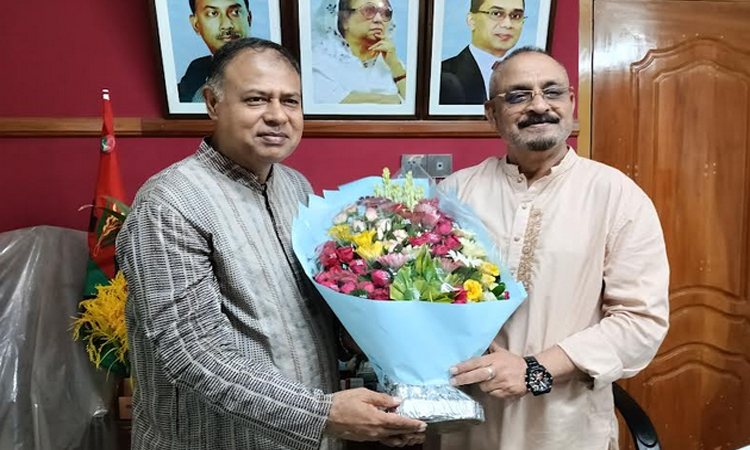সংসদ সদস্য ওয়াহাবের সঙ্গে মউক চেয়ারম্যানের সৌজন্য সাক্ষাত