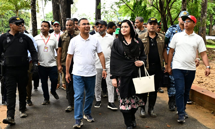 কক্সবাজারের ডুলাহাজারা সাফারি পার্ক পরিদর্শন প্রধানমন্ত্রীর